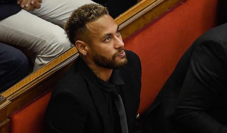 Neymar se presenta al juicio en su contra por fraude