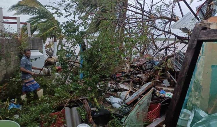 Roslyn impacta en Nayarit; deja 2 muertos y severos daños