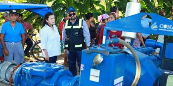 Supervisa la Alcaldesa de Centro operación de motobombas