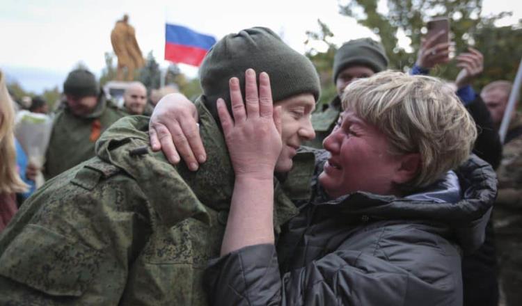 De nueva cuenta, Rusia y Ucrania intercambian prisioneros