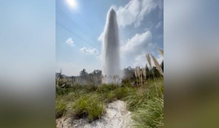 [VIDEO] Captan mega fuga de agua por falla en válvula en Edomex