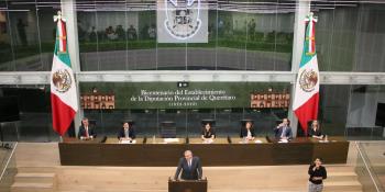 Llama Adán Augusto a diputados de Querétaro a votar con conciencia