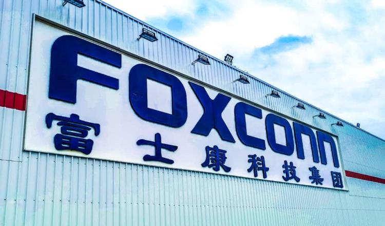 Brote de COVID-19 en fábrica de iPhone en China pone en riesgo su producción