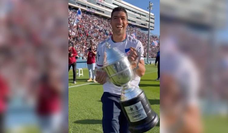 Luis Suárez se despide del Nacional de Uruguay después de consagrarse campeón
