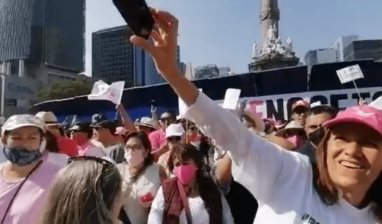 Calderón no asiste a marcha a favor del INE, pese a convocar a ciudadanos