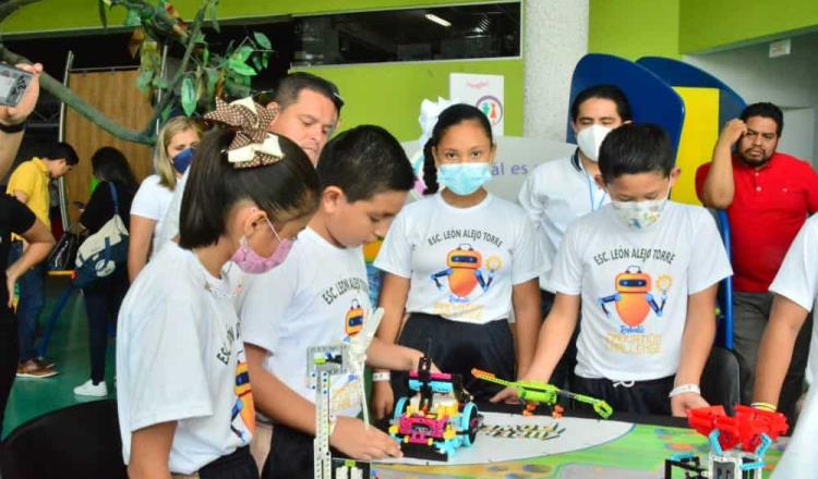 Participan 15 escuelas de Tabasco en 1er Feria de Robótica