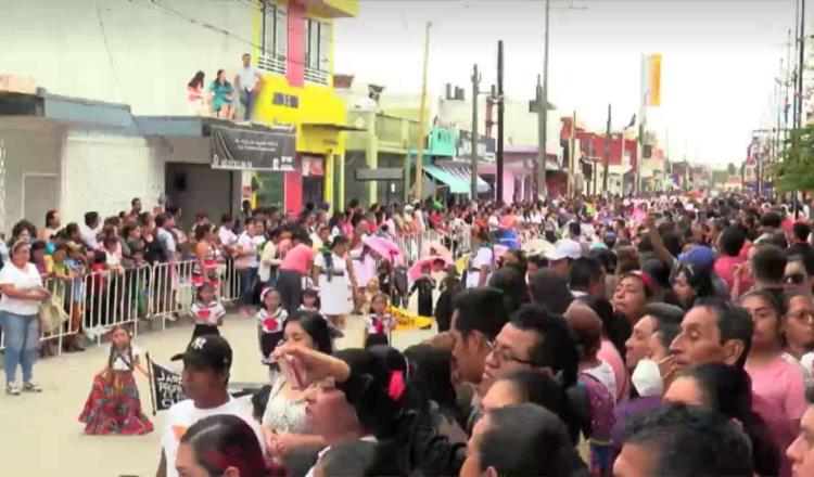 Lluvias frenan desfiles en Tabasco; 10 municipios los suspenden