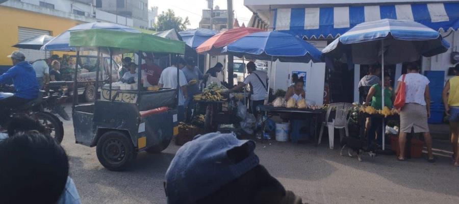 Ambulantes retan a la autoridad y regresan a calles de Ocuiltzapotlán