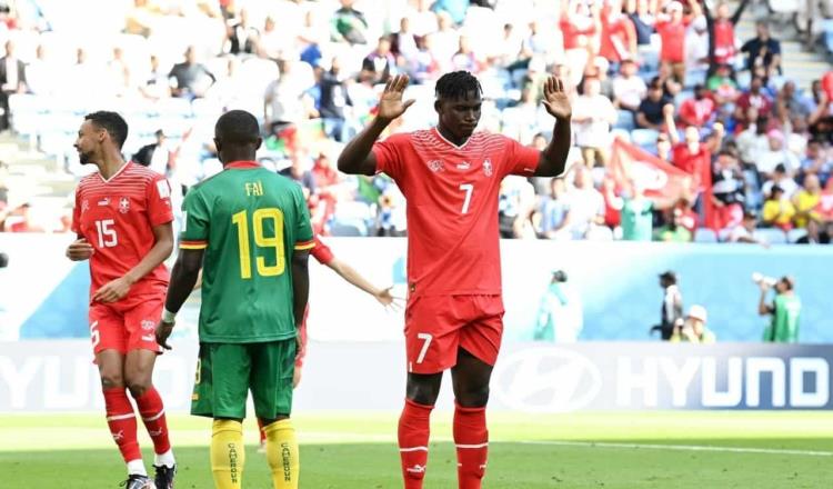 Con gol no festejado, Suiza derrota 1-0 a Camerún