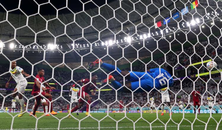 ¡El anfitrión eliminado! Qatar pierde 3-1 con Senegal y se despide de la Copa del Mundo