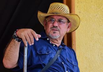 Atacan a Hipólito Mora, fundador de autodefensas de Michoacán