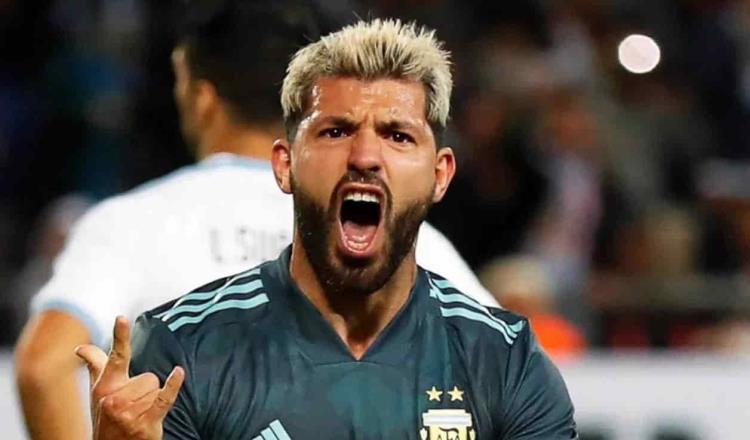 Kun Agüero entra a polémica entre Canelo y Messi por playera del Tri