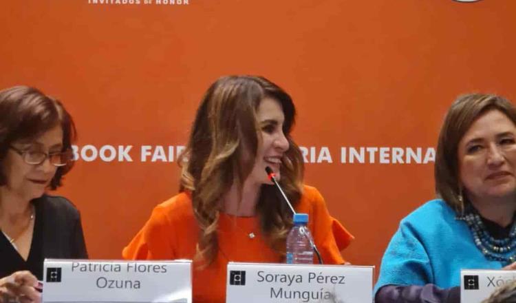 Participa Soraya en foro Mujeres en el poder en la FIL Guadalajara