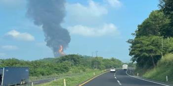 Se registra explosión por fuga de gas etano en la Coatzacoalcos-Villahermosa; hay 19 heridos