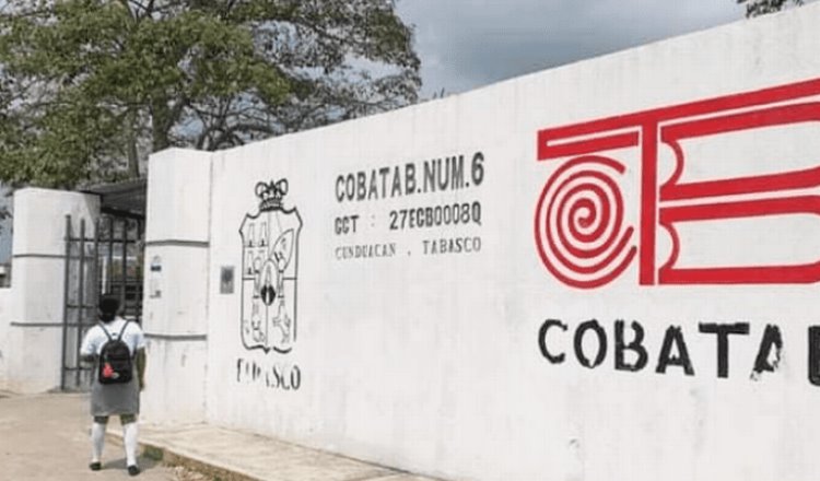 Cobatab demanda a estudiantes que “emplayaron” a joven en poste de luz en Cunduacán