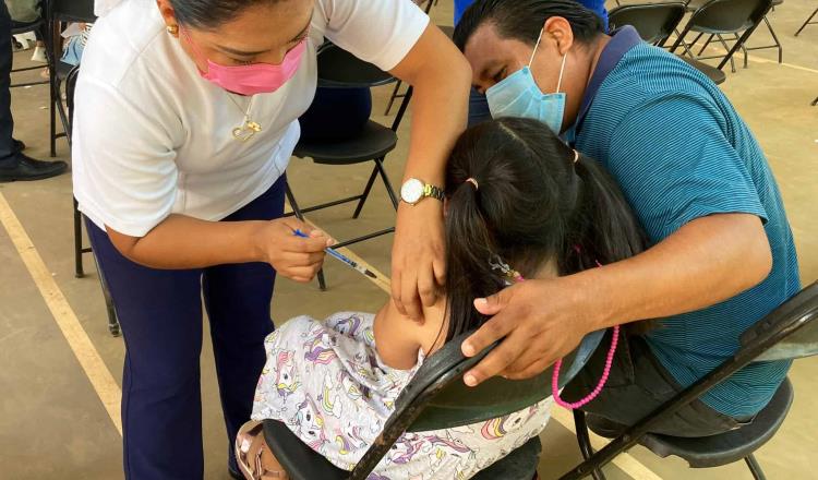 Poca respuesta de padres para vacunar a sus hijos contra COVID, reporta Salud Tabasco