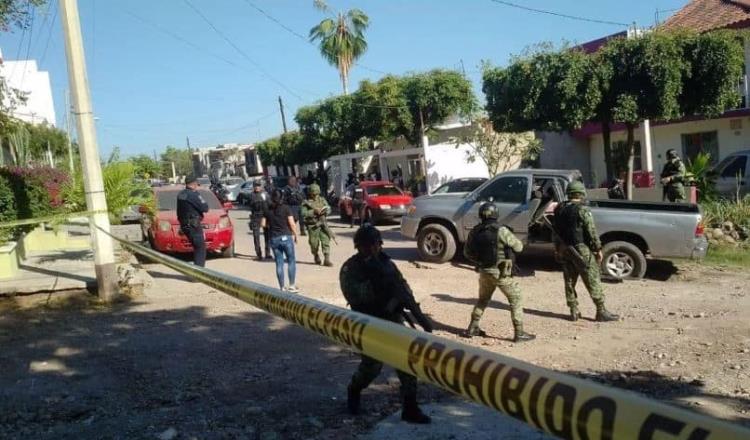 Aseguran a integrantes del Cártel de Sinaloa con armamento y equipo táctico en Sinaloa