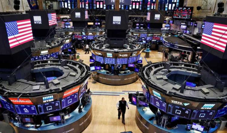 Se desploma Wall Street por temor a una posible recesión