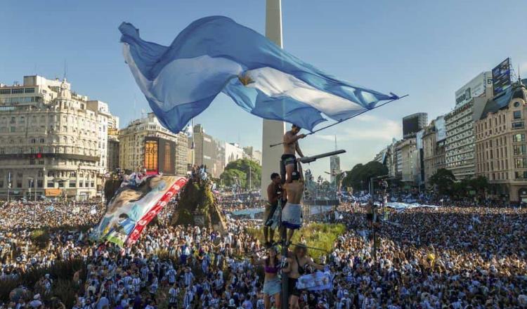 Millones de Argentinos salen a las calles a celebrar título Mundial