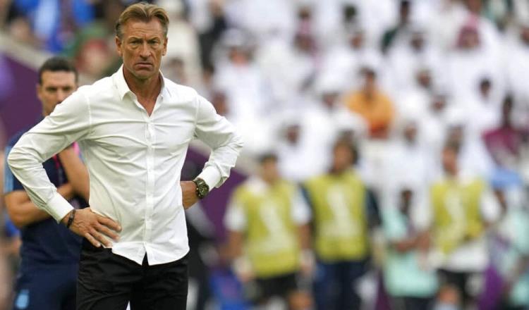 Hervé Renaud, entrenador de Arabia Saudita, admite que le gustaría entrenar al Tri