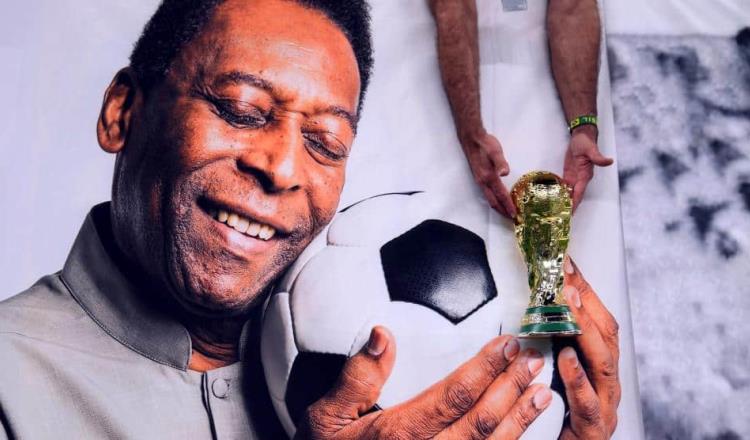 Santos de Brasil usará una corona en su escudo como homenaje a Rey Pelé