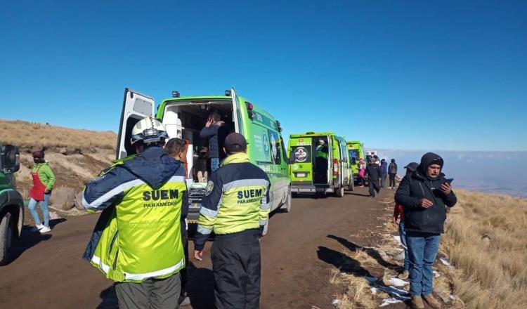 Vuelca camioneta en el Nevado de Toluca; reportan 15 heridos