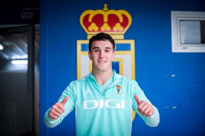 El futbolista mexicano Santiago Román llega al Real Oviedo