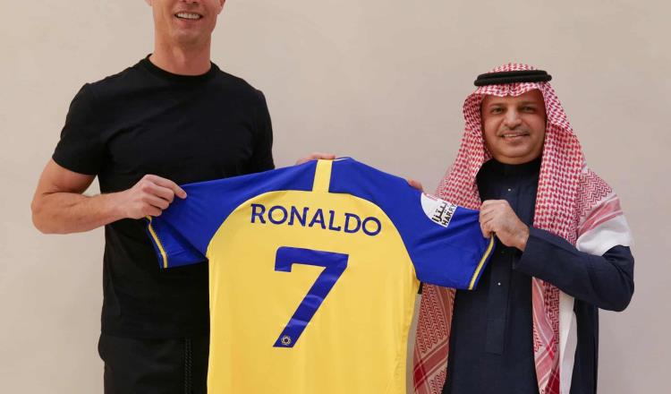 CR7 es oficialmente jugador del Al-Nassr; firma por 2 años y medio y 200 MDE