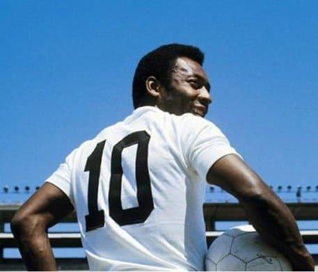 Santos anuncia que no retirará camiseta número 10 en homenaje a Pelé