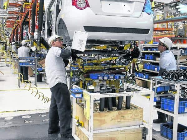 Producción y exportación de Vehículos acelera en 2022