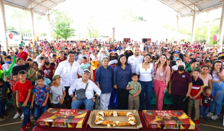 Celebra Centro Feria de la Niñez en el marco del Día de Reyes
