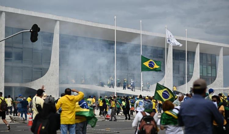 Se pronuncia la CELAC contra los hechos violentos en Brasil