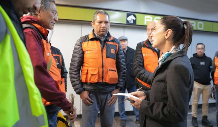 Recorre Sheinbaum zona del choque de trenes de la Línea 3 del Metro 