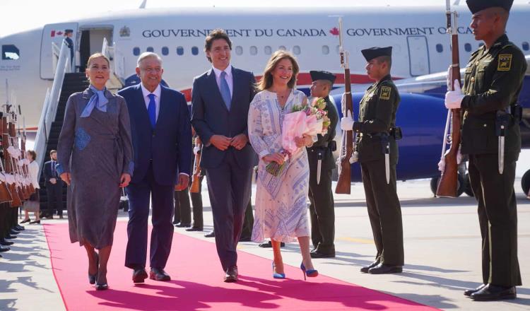 Justin Trudeau llega a México para Cumbre; aterriza en el AIFA