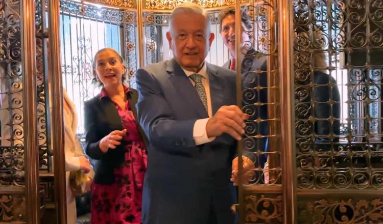 La hace AMLO de “elevadorista” en recorrido a Biden y Trudeau por Palacio Nacional