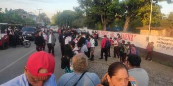 Cierran por 9 horas secundaria en Buenavista para exigir contratación de maestros