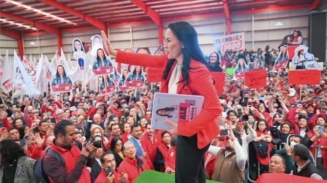 Se registra Alejandra del Moral como precandidata del PRI en Edomex