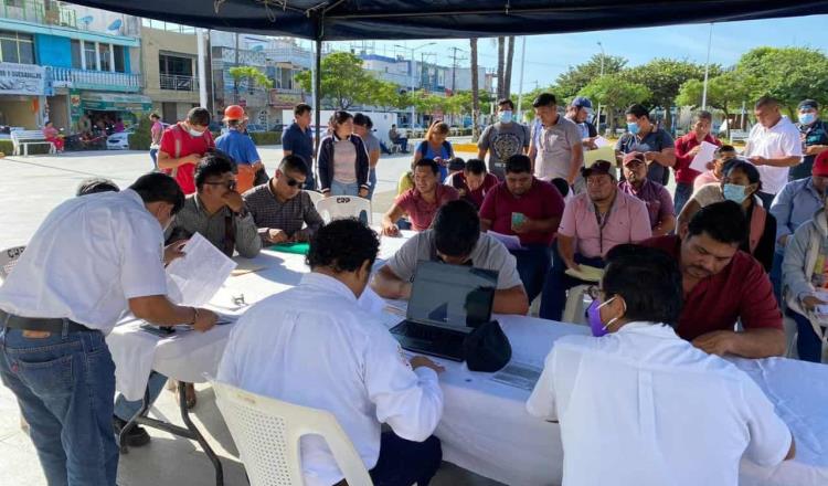 Reclutan empresas petroleras a trabajadores en Paraíso