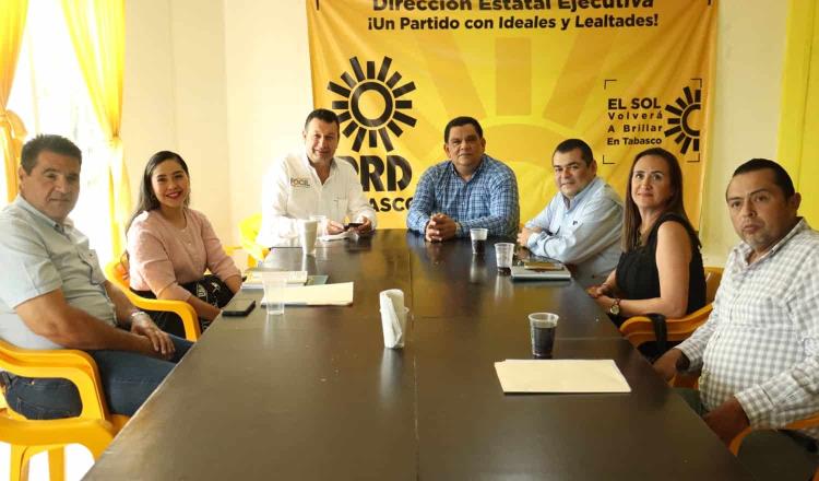 Bancada perredista realiza plenaria de cara al próximo Periodo Ordinario en el Congreso local