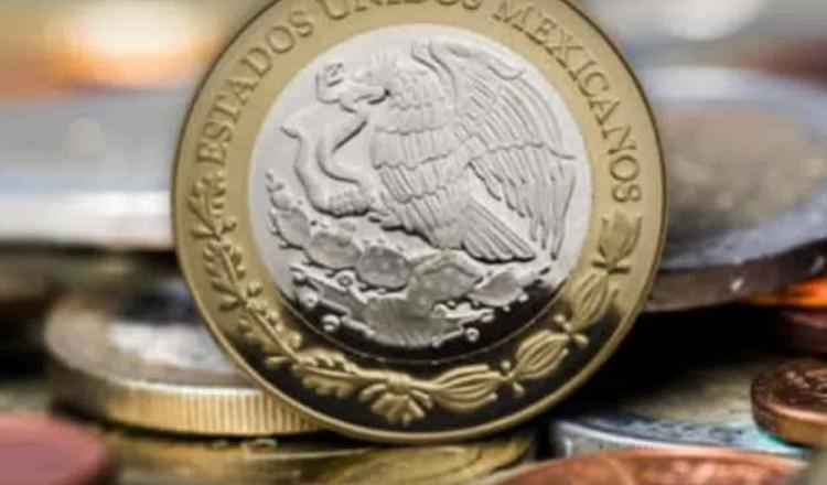 Peso mexicano rompe barrera de las 18 unidades por dólar; se cotiza en 17.98