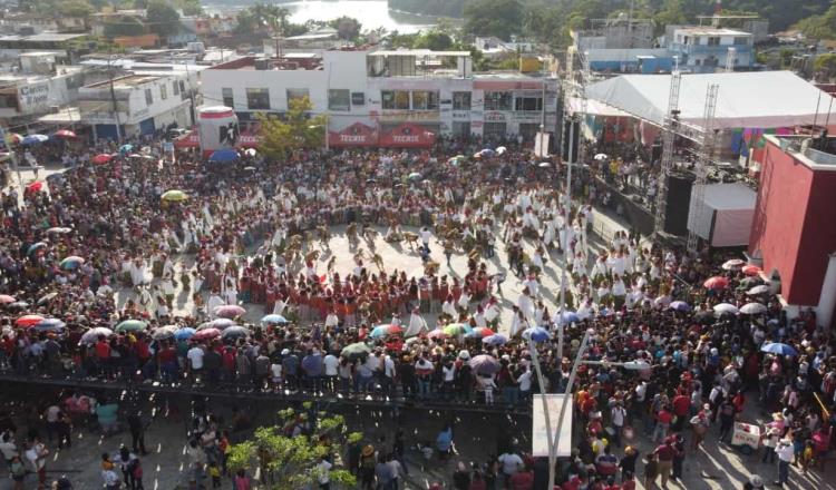 Celebran en Tenosique primer domingo de carnaval con masiva Danza del Pochó