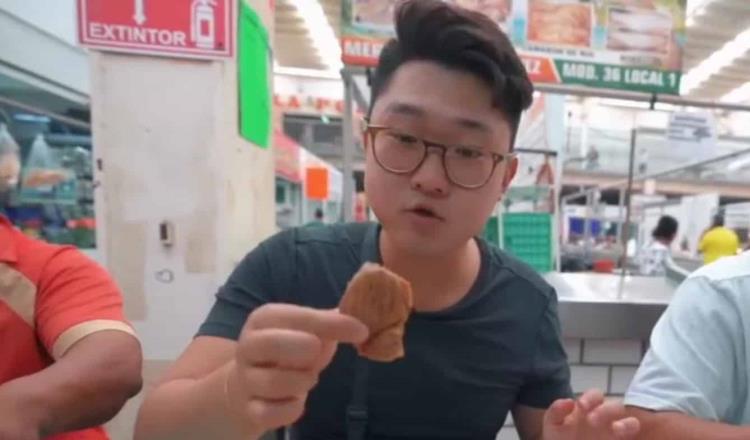 Conquista comida tabasqueña a youtuber coreano