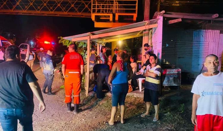 Chocan a combi en la Villahermosa-Frontera; accidente deja seis heridos