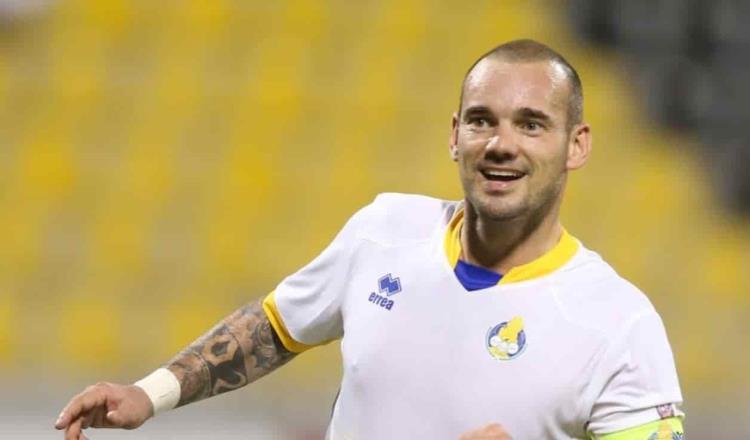 Wesley Sneijder despotrica contra los mexicanos Edson Álvarez y Jorge Sánchez