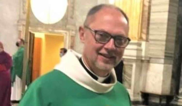 Nombran obispo al sacerdote que postuló la canonización de San Juan Pablo II