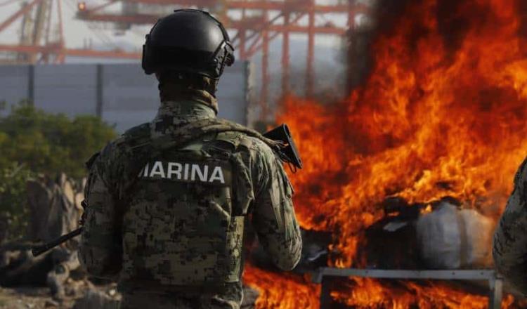 Incinera Semar media tonelada de cocaína asegurada en el puerto de Manzanillo 