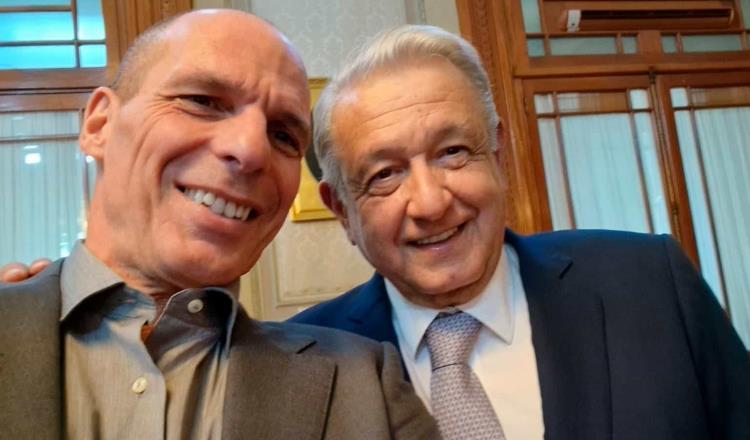 AMLO recibe al economista Yanis Varoufakis en Palacio Nacional