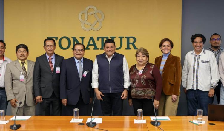 Javier May recibe en Fonatur a directivos del Tec de Villahermosa