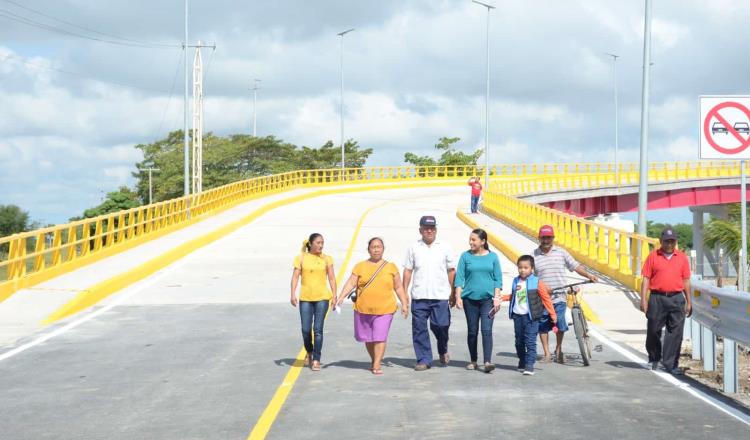 Construcción del puente Quintín Arauz es un acto de justicia a las comunidades indígenas: Javier May