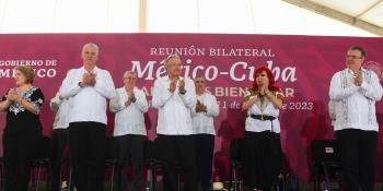 Apoyo de Cuba fue fundamental para reforzar el sistema de salud en México, asegura AMLO